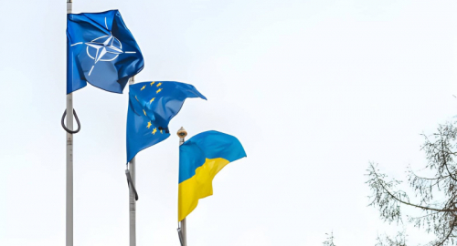 Ucraina, raid russi su Kiev: morti e pressione sulla NATO